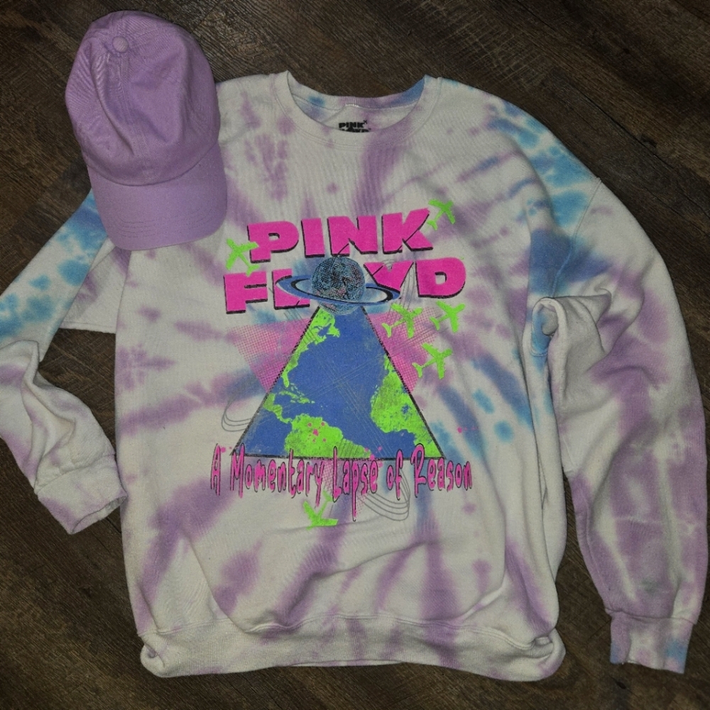FLOYD Crew Sweatshirt and Hat